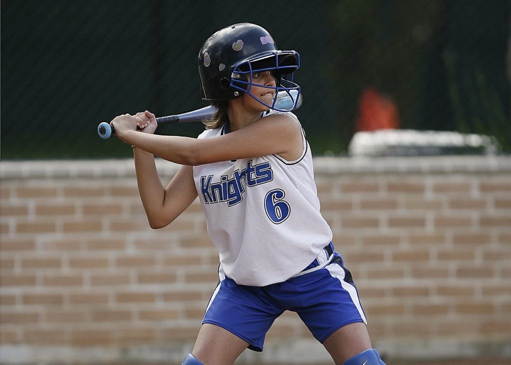 softball, batter, female-1577670.jpg